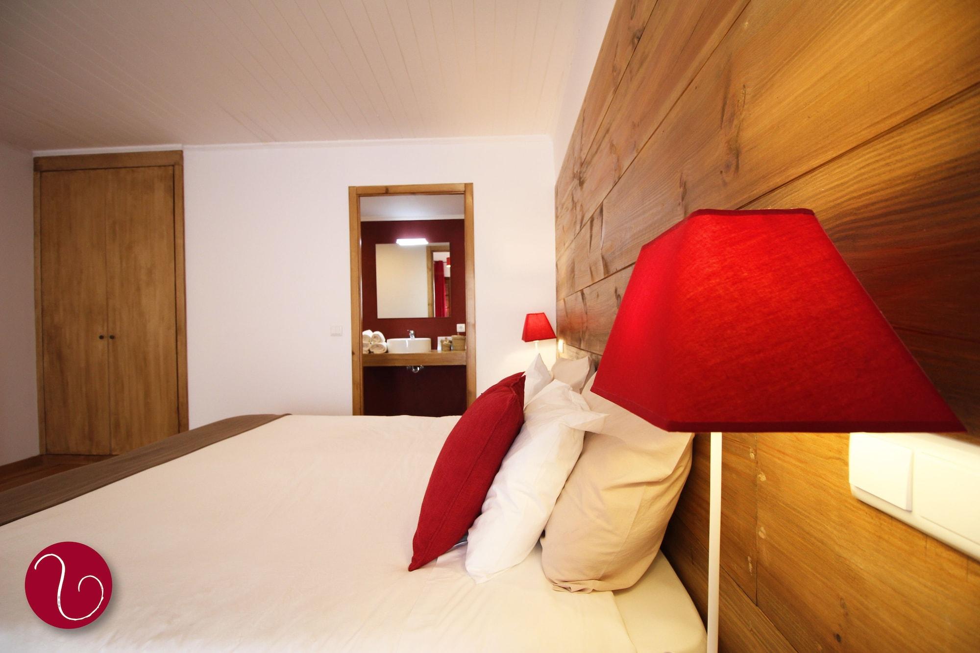 פונשל Guesthouse Vila Lusitania מראה חיצוני תמונה