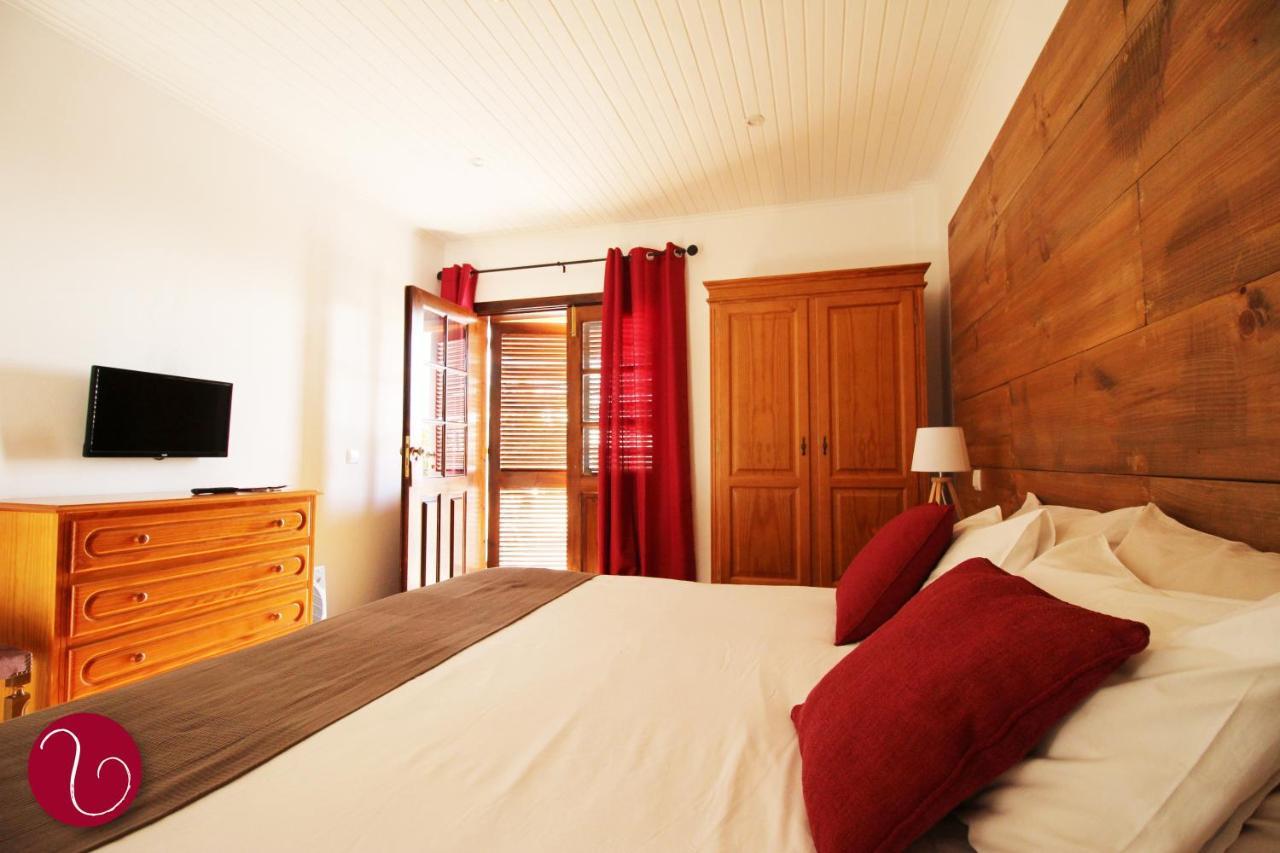 פונשל Guesthouse Vila Lusitania מראה חיצוני תמונה