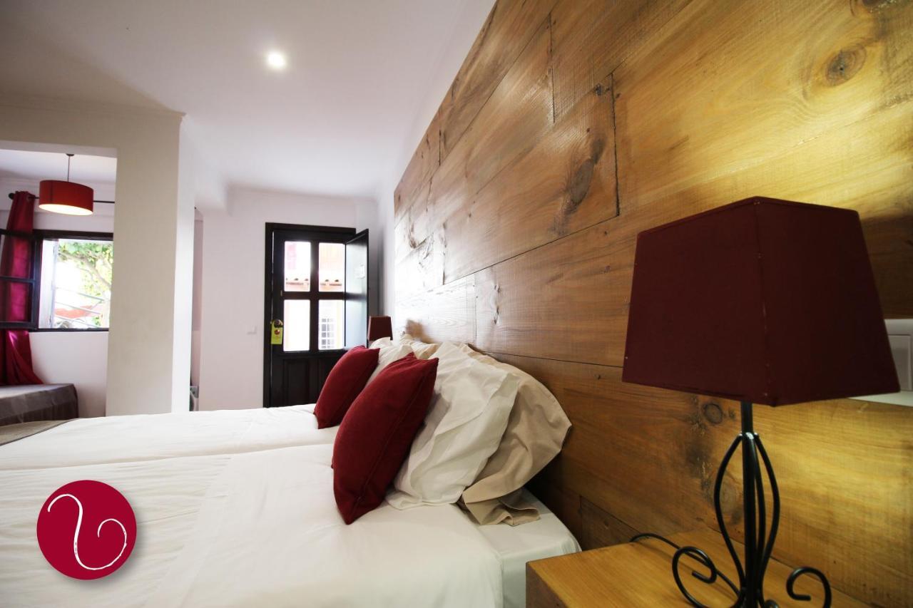 פונשל Guesthouse Vila Lusitania מראה חיצוני תמונה