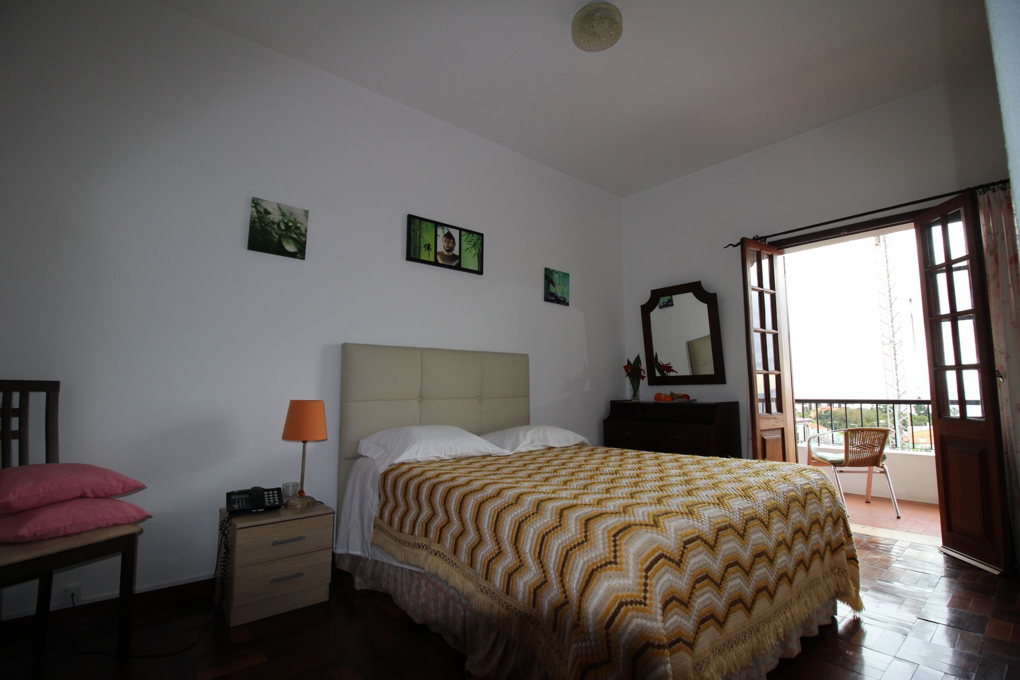 פונשל Guesthouse Vila Lusitania מראה חיצוני תמונה