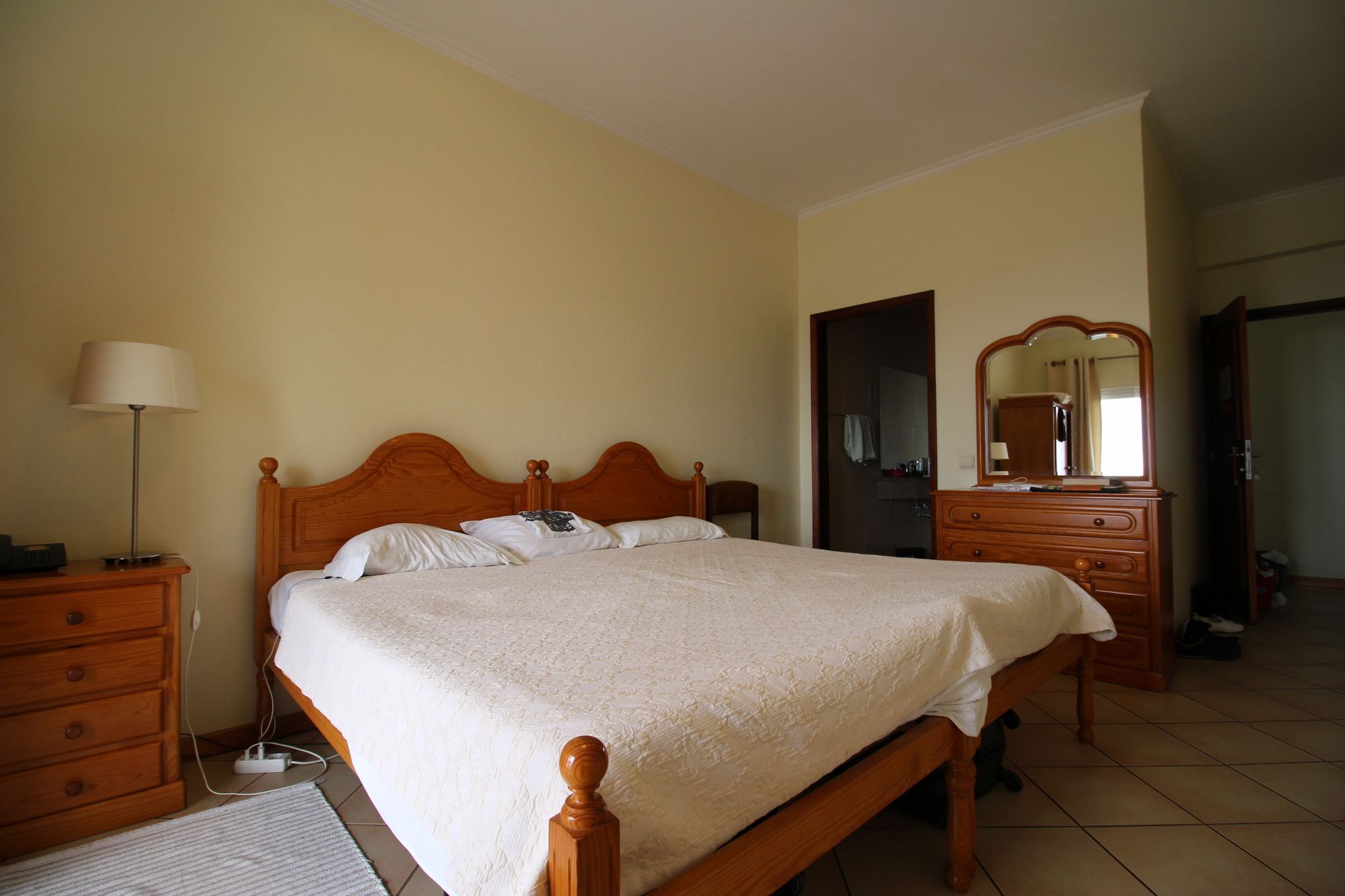 פונשל Guesthouse Vila Lusitania מראה חיצוני תמונה