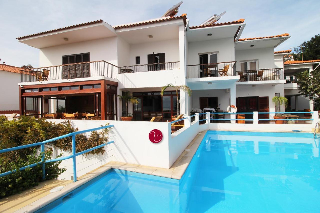 פונשל Guesthouse Vila Lusitania מראה חיצוני תמונה